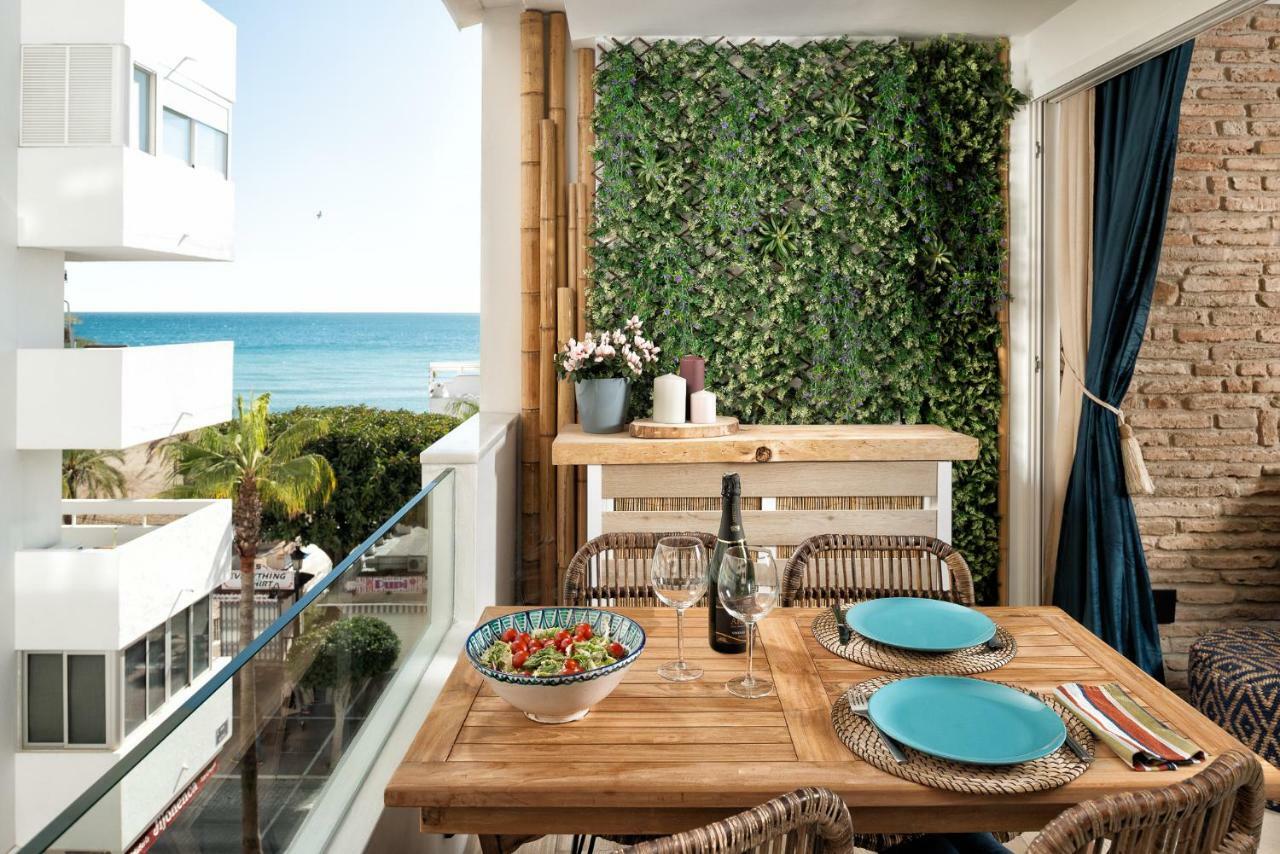 Marbella First Line Beach Bagian luar foto